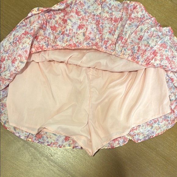 Floral Ruffle Mini Skort, Size L - Picture 3 of 3